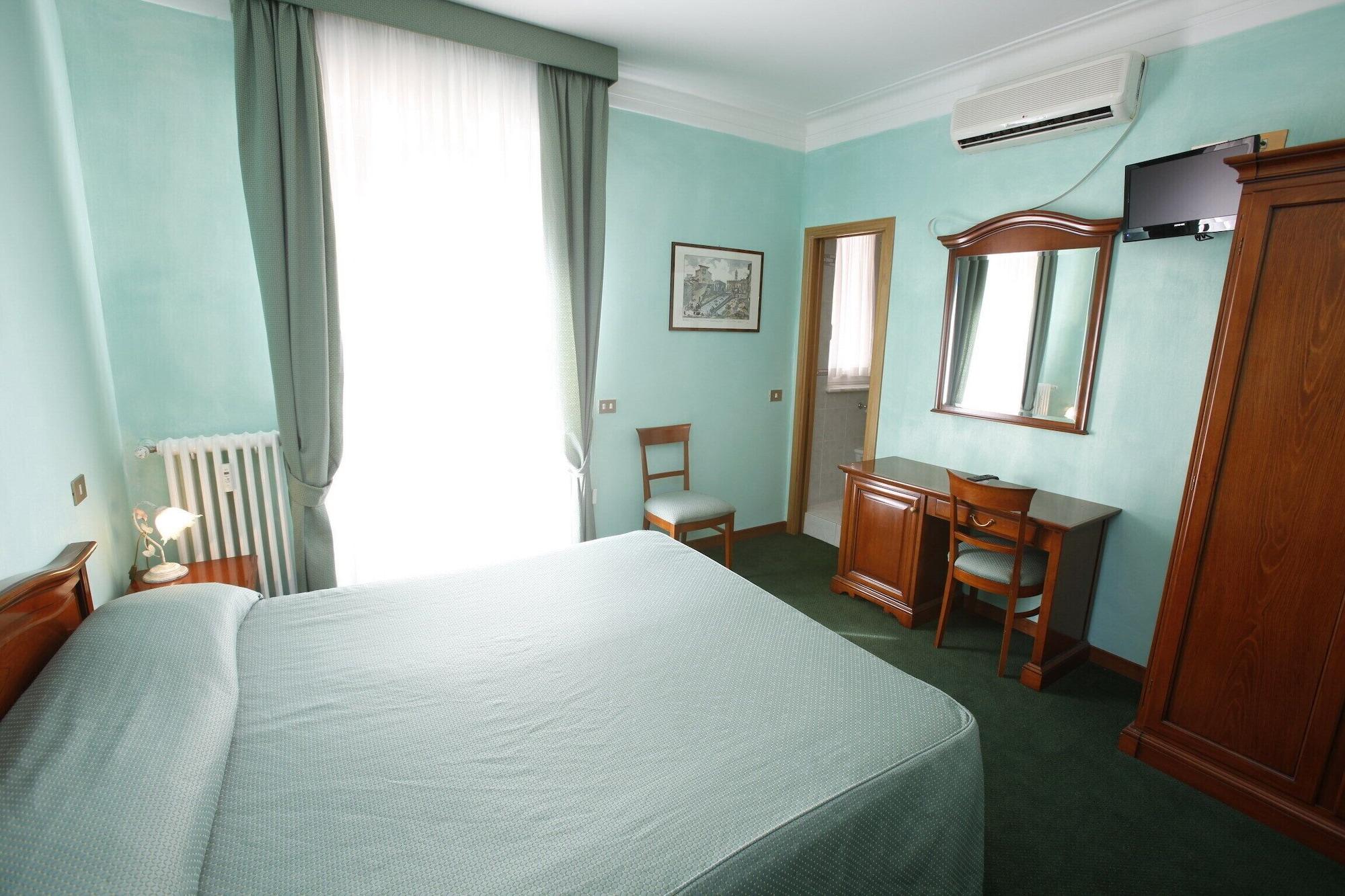 Hotel Adriatic 2*